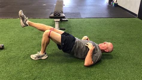 Exercise Demos Single Leg Hip Bridge Wmini Band Youtube