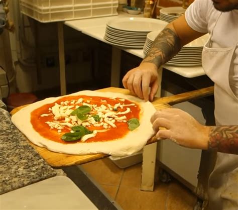 Pin Von Mario Petito Auf Pizza Napoletana Stg Specialit Tradizionale