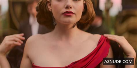 MIA THREAPLETON Nude AZNude