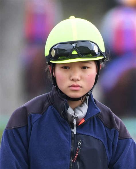 ルーキー小林美駒騎手が落馬、頭部の負傷と診断 6r以降4鞍乗り替わり／福島3r 競馬 日刊スポーツ