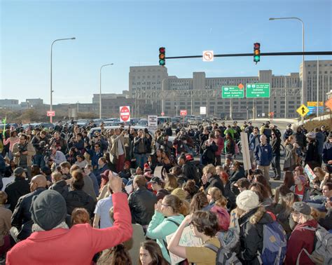 What Chicago’s #ResignRahm Protests Really Looked Like | The FADER