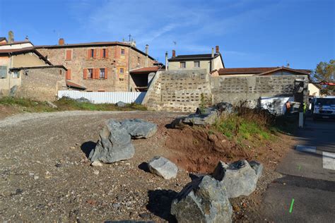 Grézieu la Varenne Place Anciens Combattants construction de 17