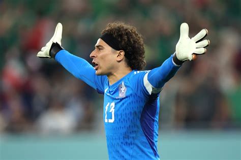 Guillermo Ochoa Hace Historia Con M Xico Su Atajada A Lewandowski