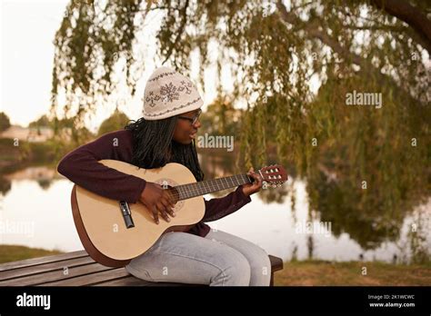 Guitar Students Hi Res Stock Photography And Images Alamy