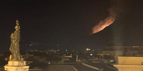 Incendi Piromani Ancora In Azione Dopo Il Dramma Di Altofonte Brucia