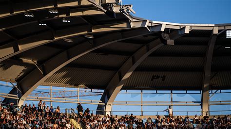 Till Dig Som Ska P Matchen Mot Kalmar Ifk G Teborg Hela Stadens Lag