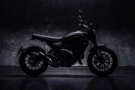 Ducati Presenta Le Scrambler Icon Dark E Full Throttle Motociclismo