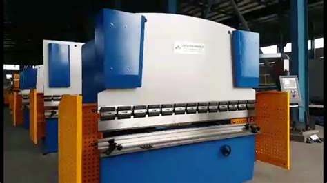 Tons Safe Cnc Hydraulic Press Brake For Steel Sheet Metal Bending