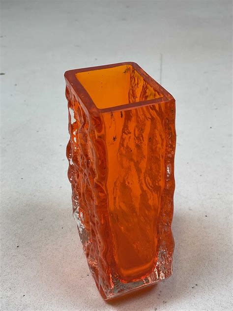 Lot 290 Whitefriars A Tangerine Coffin Vase By