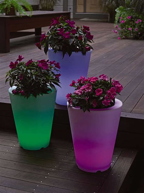 Illuminated Planters How To Make A Glowing Romantic Backyard