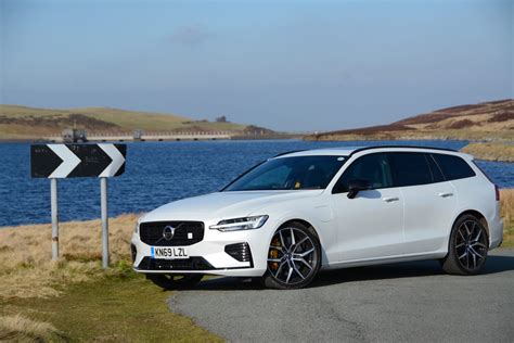 Volvo V T Twin Engine Awd Polestar Engineered Review Greencarguide