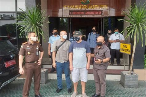 Kpk Bantu Kejati Dki Tangkap Buronan Kasus Korupsi Penyaluran Kur