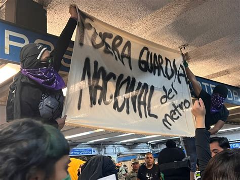 Feministas Protestan En Bellas Artes Contra La Guardia Nacional