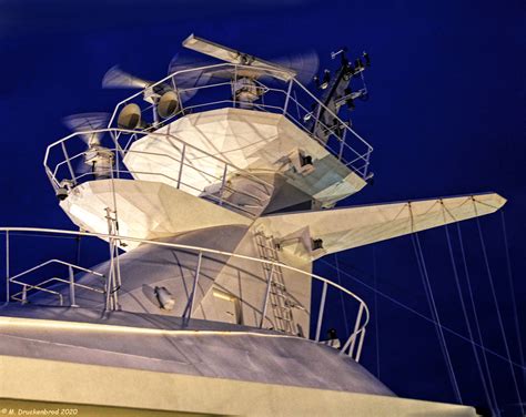 Spinning Up Top Cruise Ship Radar At Night Radar Atop A S Flickr