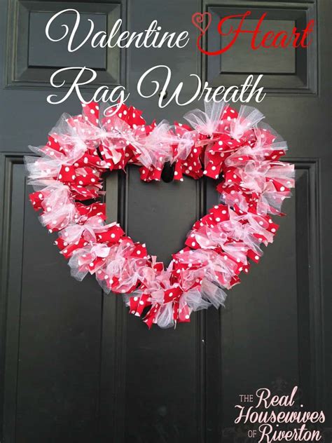 DIY Valentine Heart Rag Wreath - Creative Housewives