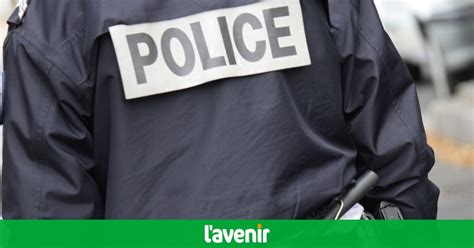 France Une Femme En état De Démence Blesse Un Policier Au Couteau