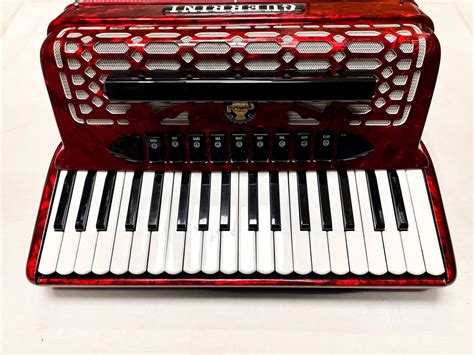 Guerrini Oxford 3 96 Bass Accordion The Accordion Shop