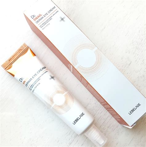 Крем для кожи вокруг глаз с муцином улитки Lebelage Dr.Snail Derma Eye ...