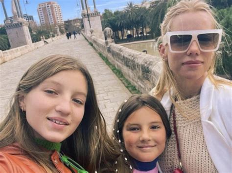 Así está la relación entre Nicole Neumann y sus hijas Allegra y Sienna