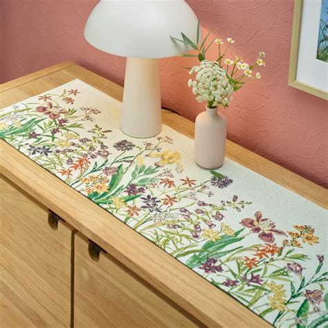 Tischl Ufer Tischband Gobelin Flowery Von Sander Table And Home