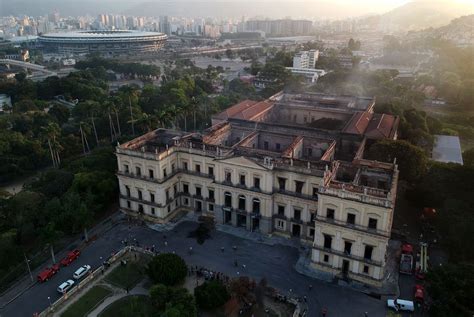 Le Foto Del Museu Nacional Di Rio De Janeiro Dopo L Incendio Il Post