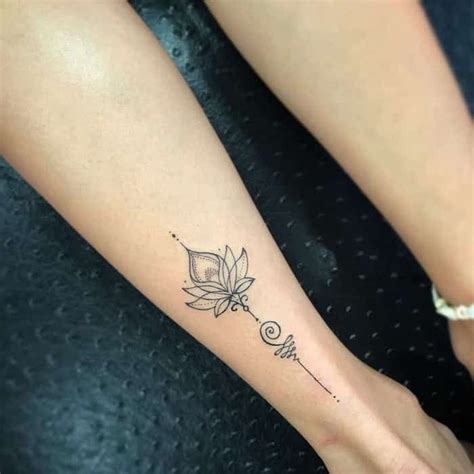 Image De Fleur Tatouage Fleur De Lotus Geometrique