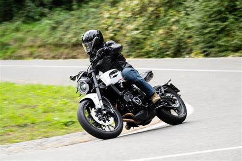 Moto Naked Prova Modelli Su Strada E Pista E Prezzi Insella It