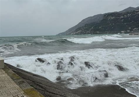 Positano Notizie Allerta Meteo Gialla Per Temporali Dalle Di