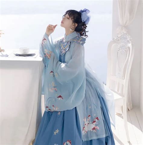 Chinese Traditional Clothing Ming Dynasty Hanfu Aoqun Dress Fashion Hanfu