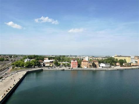 L Inaugurazione Della Ruota Panoramica In Darsena