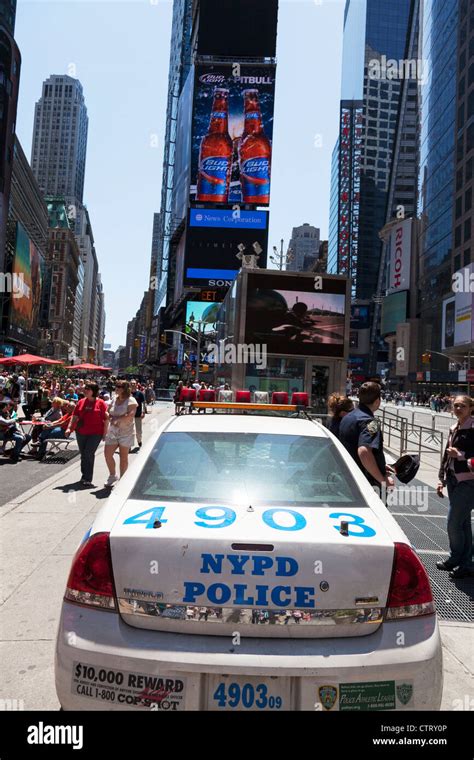 Nypd police car lights hi-res stock photography and images - Alamy