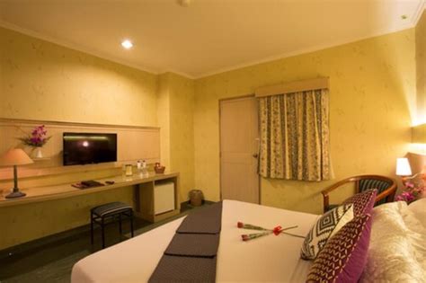 Classic Hotel Jakarta 26 Room Prices And Reviews Travelocity