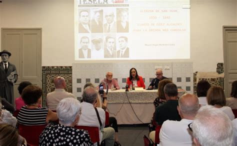 Miguel Ángel Martínez presenta su tercera tesela en homenaje a los