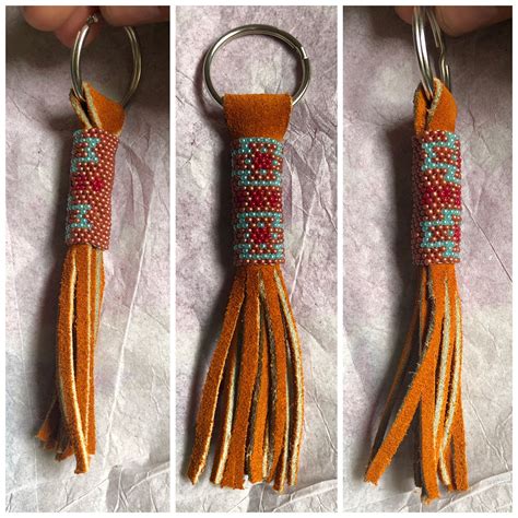 Beaded keychain | Beaded keychains, Beaded bags, Beaded