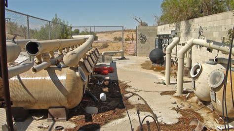 Abandoned Waterpark In The Mojave Desert Lake Dolores Aka Rock A Hoola