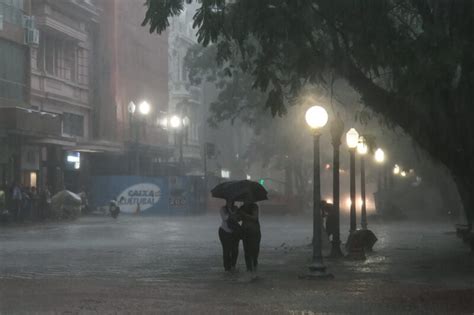 Defesa Civil Alerta Para Passagem De Tempestade Subtropical Pelo Sul Do