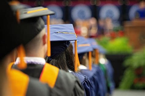 Samford To Hold Six Commencement Ceremonies April 28 29 To Celebrate Graduates