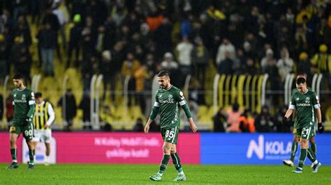 Konyaspor da Hakan Keleş ile yollar ayrıldı