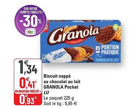 Promo Biscuit Nappé Au Chocolat Au Lait Granola Pocket Lu chez G20