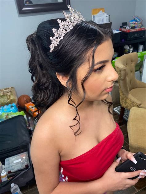 Quinceañera Hairstyle Ideas