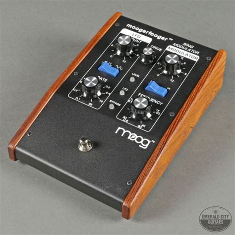 Moog Moogerfooger Mf 102 Ring Modulator Effects Emerald City Guitars