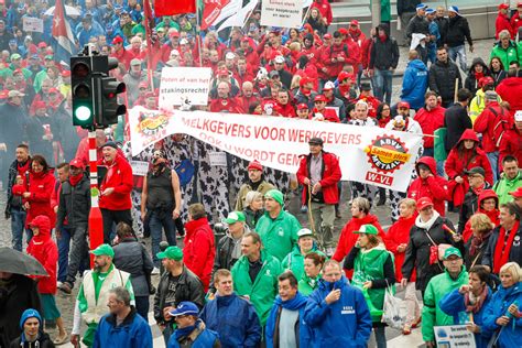 Ausschreitungen bei Demo gegen Regierung in Brüssel BRF Nachrichten