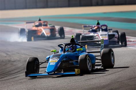 Deux Top 10 pour conclure la saison F4 UAE Saintéloc Racing