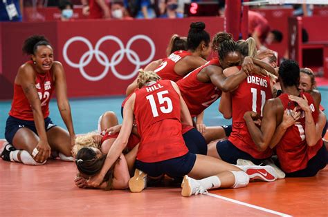 Team Usa Wins First Ever Women S Volleyball Gold Medal At Tokyo