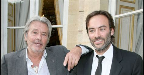 Alain Delon Et Son Fils Anthony Delon à Matignon En 2009 Purepeople