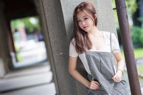 Hình nền hot girl cho máy tính full HD K K