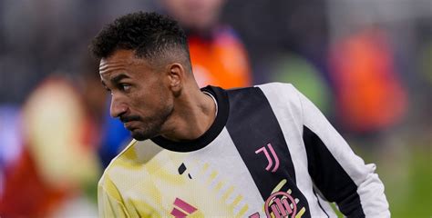 Juve Danilo Non Convocato Per La Supercoppa In Arabia