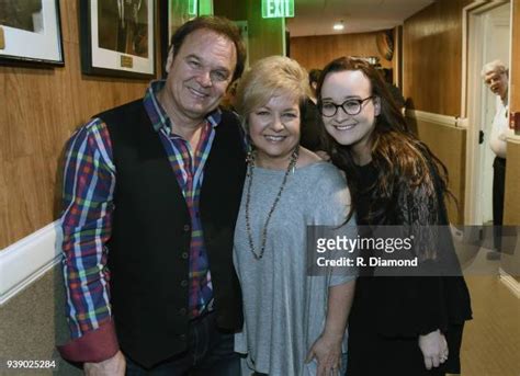 20 Jeff & Sheri Easter Photos & High Res Pictures - Getty Images