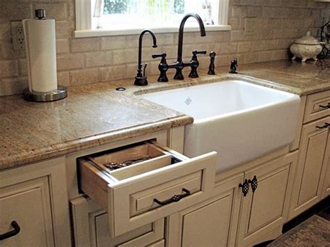 Farmhouse Sink Classic Designs For Modern Kitchens