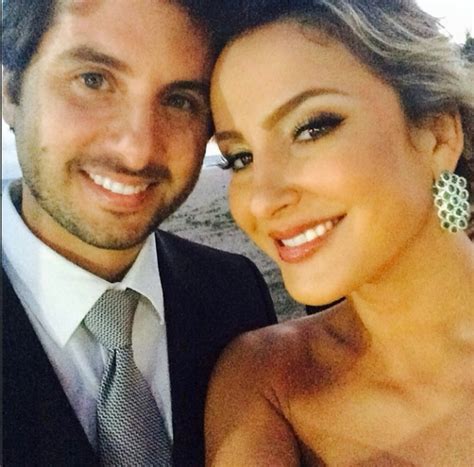 Claudia Leite Faz Homenagem Ao Marido No Anivers Rio De Casamento